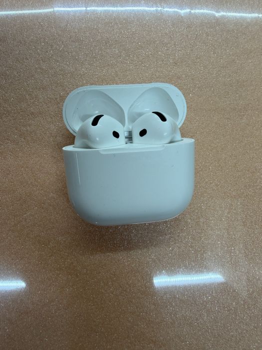 Наушники Apple AirPods 4 белый