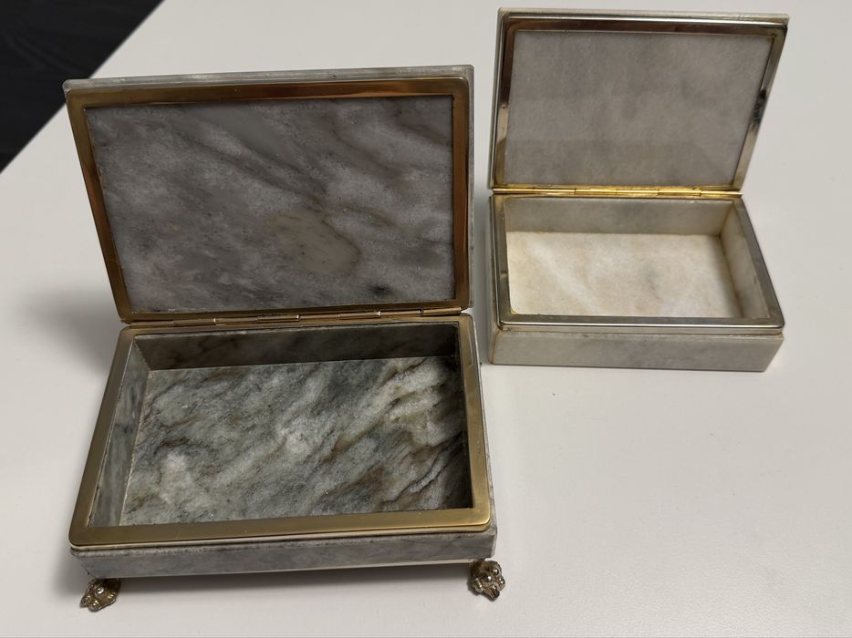 Мраморни кутии за бижута.
