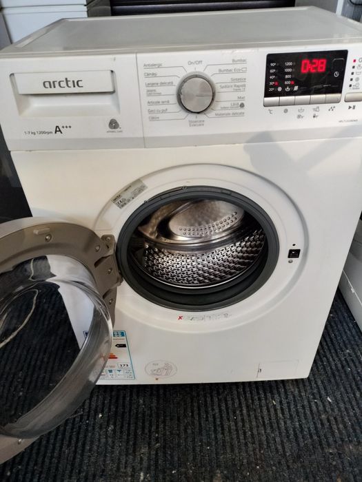 Mașină de spălat Arctic slim