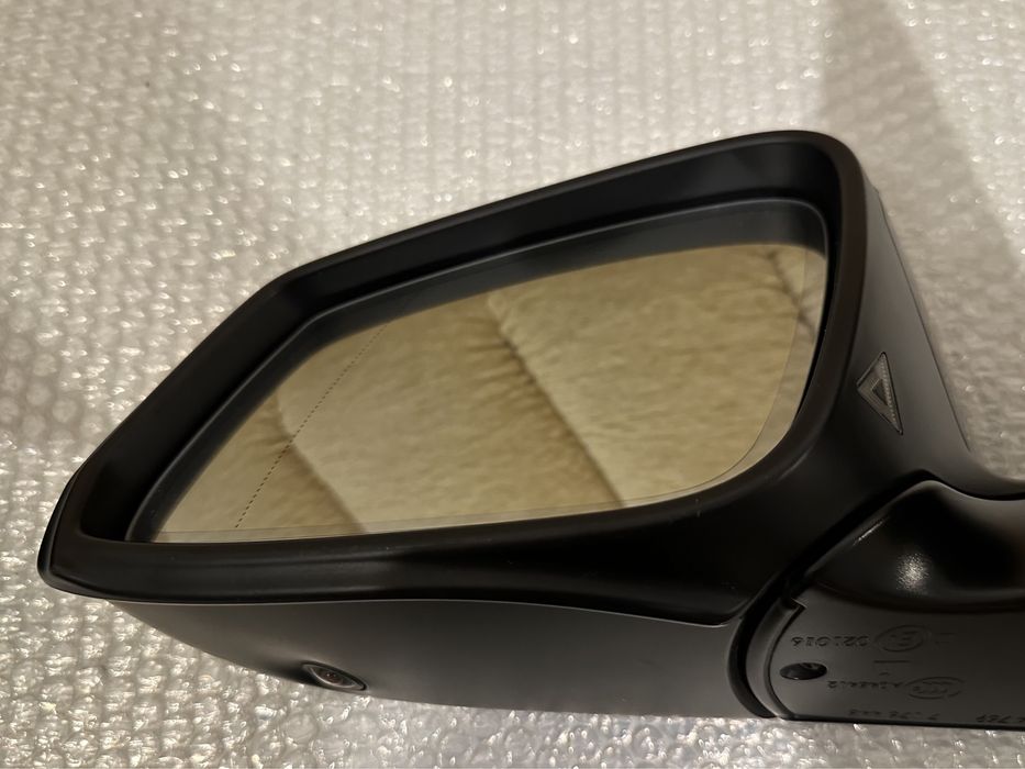 Oglinzi, Oglinda stanga / Oglinda dreapta BMW Seria 7 F01 F02 Facelift