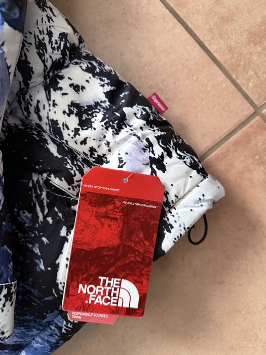 The Northface X Supreme mărimea L