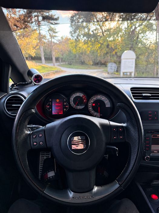 Seat leon Cupra 2TFSI 240кс