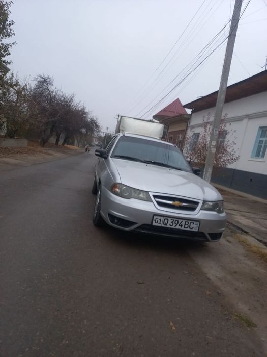 Nexia 2 сотилади