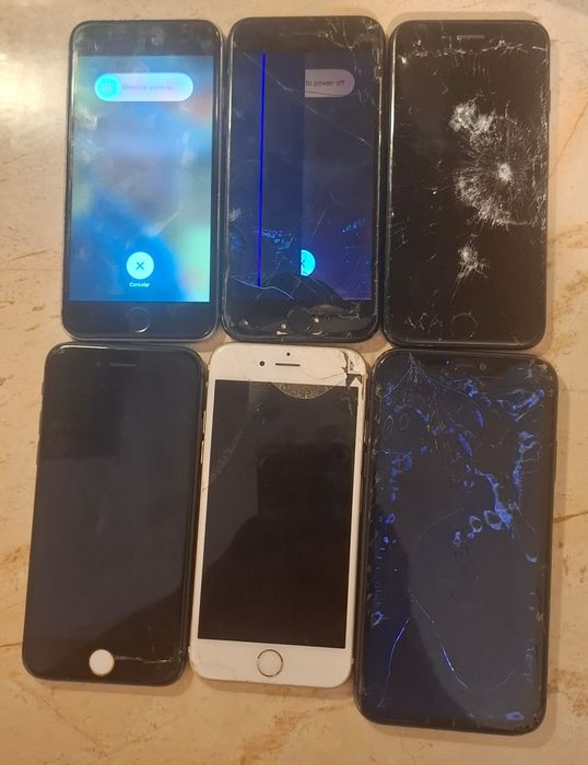 Vând telefoane iPhone