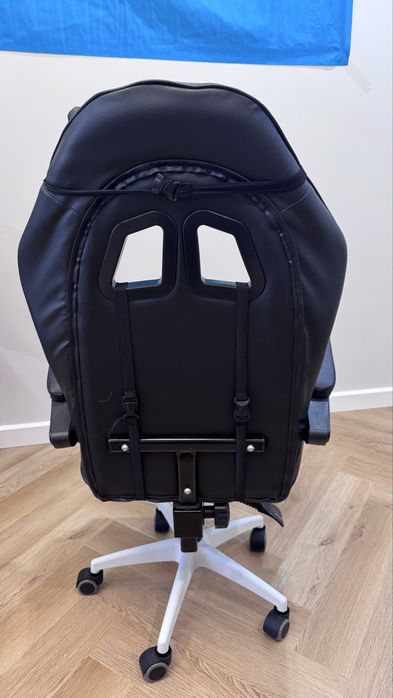 Продам игровое кресло