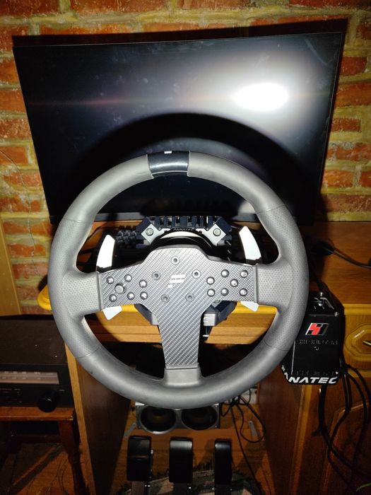 Kit Volan Fanatec DD + Pedale Fanatec + Schimbător viteze SHH Torn