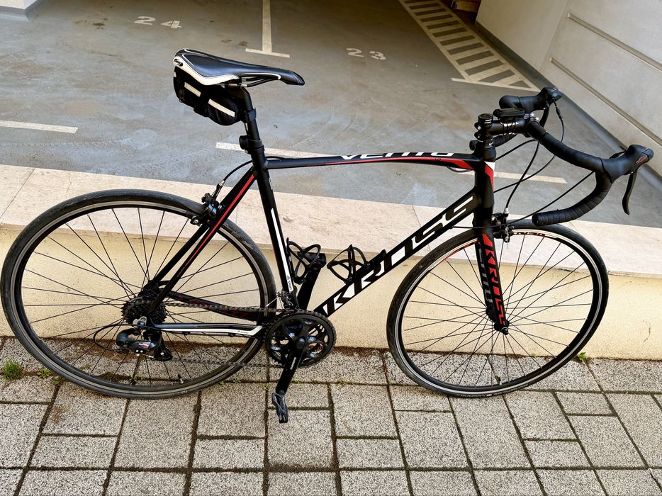 Bicicleta cursiera Kross Vento 1.0 2018