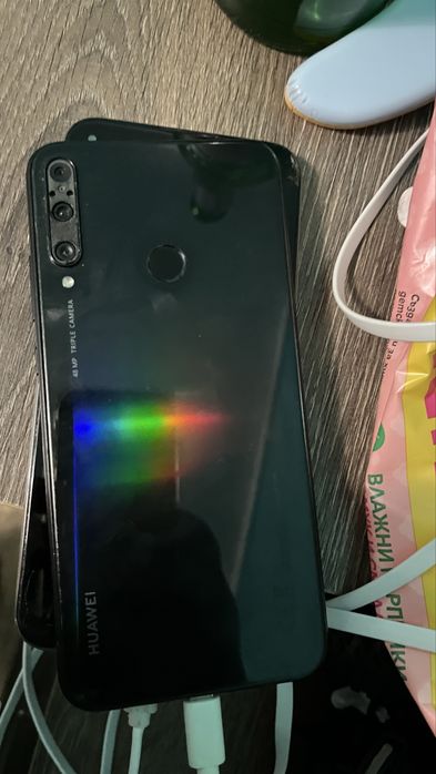 iPhone 11 Pro Max за части / iCloud заключен / дисплей с петно