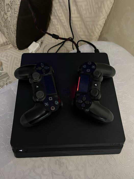 Sony Playstation 4 slim