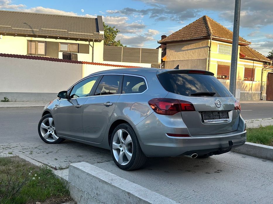 OPEL Astra 2011 — imagine 3