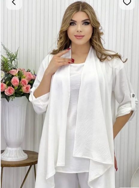 Продам шикарный  костюм 3- ка