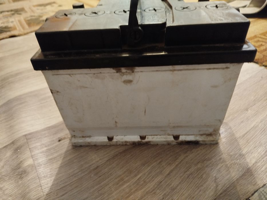 Аккумулятор Б/у продам Самовывоз