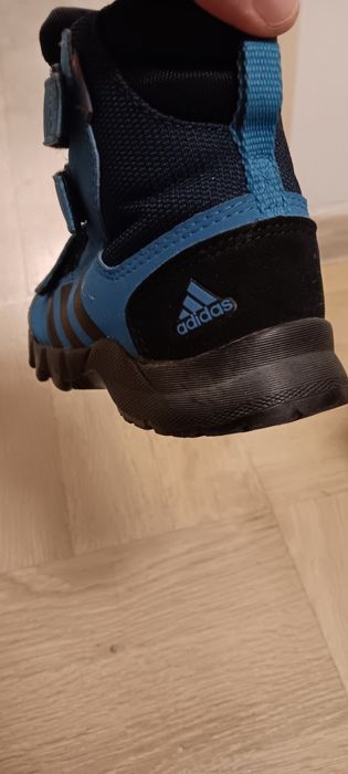 Зимни обувки Adidas запазени