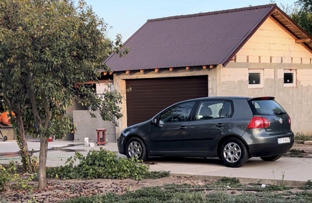 Golf 5 2005 in stare buna