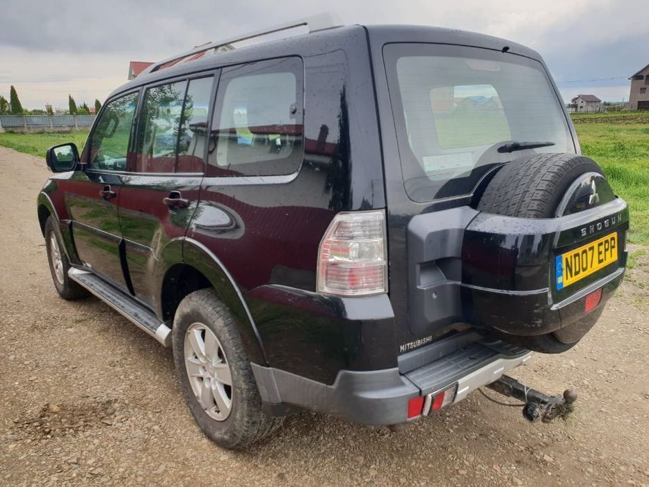 Dezmembrez Mitsubishi Pajero 4 SHOGUN motor 3.2Di-D cod 4m41 118KW 160CP 4x4 2006-2010cutie de viteze transfer reductor grup diferential fata spate bara usa portiera aripa planetara stanga dreapta