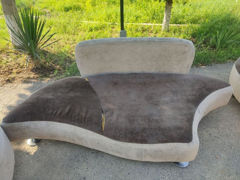 Xolati yaxshi yumshoq mebel