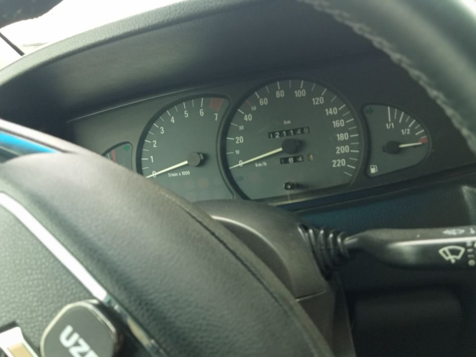 Opel Omega 2.2 motor