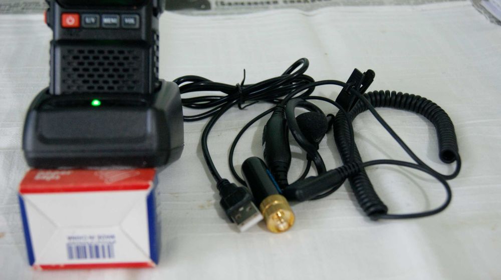 минирадиостанция uv-3r+ баофенг