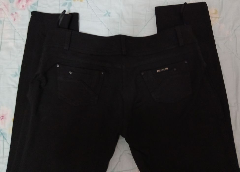Продам женские брюки размер 44