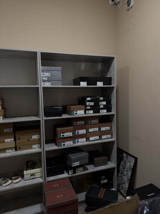 Стеллажи полки деревянные