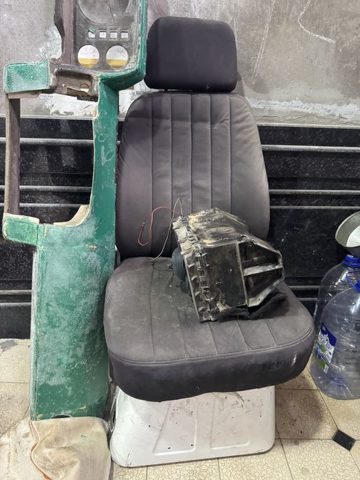 Баклашка мерс сиденияа ва тарпеткаси ва печкаси сотилади