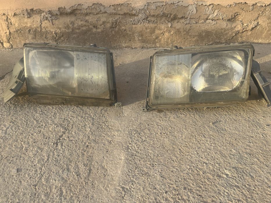 Передние фары на Мерседес 124 (левый, правый) Фирма Bosch