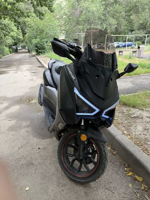 Продам мопед Z max Liya 150куб