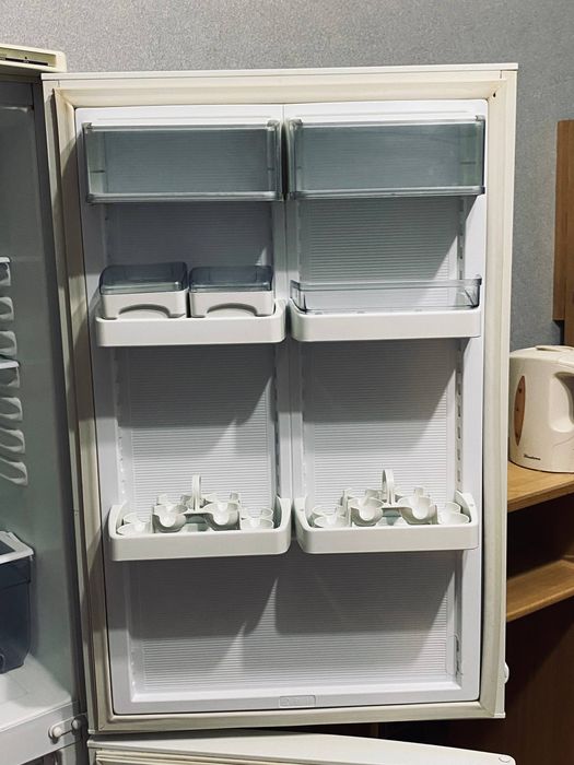 Продам холодильник Атлант