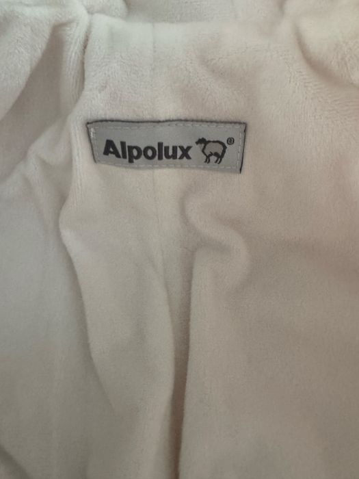 Продам зимний комбинезон унисекс