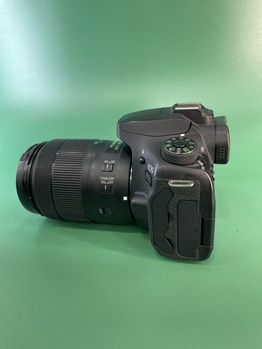 Canon 90D sotiladi 18-135mm obektiv bilan
