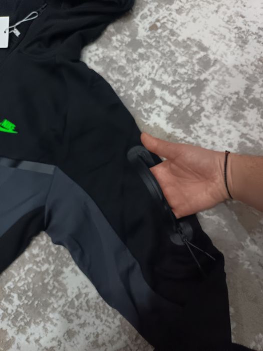 Nike Tech Fleece