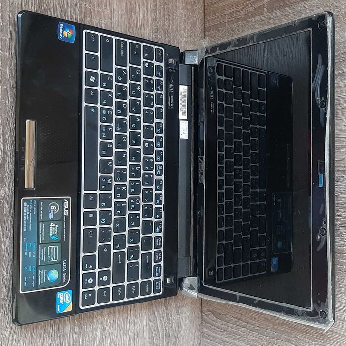 Нетбук Asus UL20