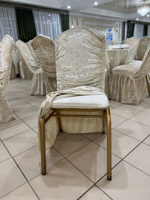 Стулья с чехлом 200 шт