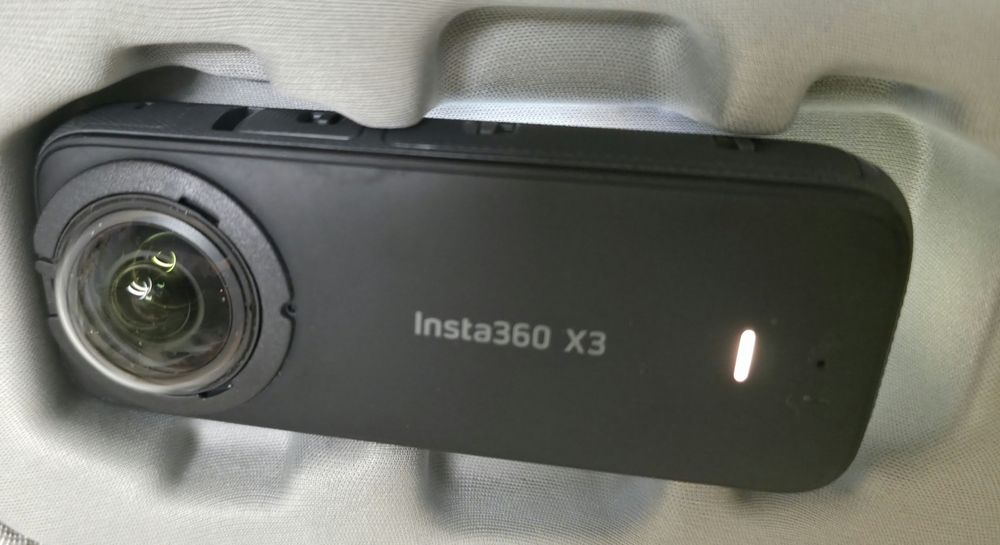 Camera Insta360 X3