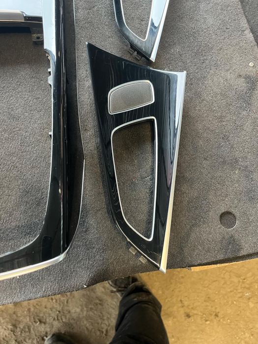 Комплект интериорни лайсни AUDI A6 C7 4g колплект множе и на бройка