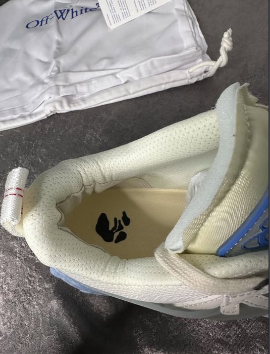 Adidasi Off White Odsy 1000