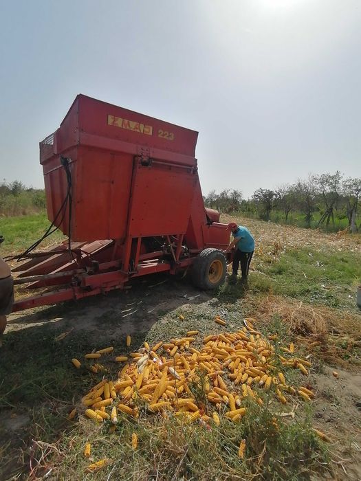 Culegatoare porumb stiulete zmaj 222 223 2 randuri