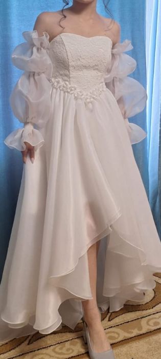 Продам платье новое