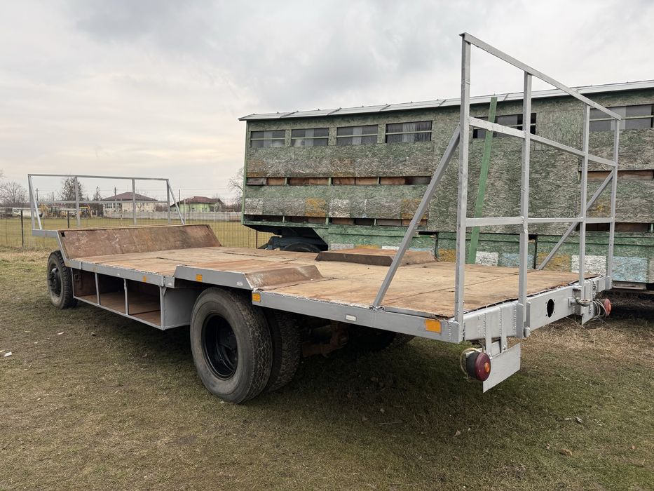 Platforma (Trailer) baloti