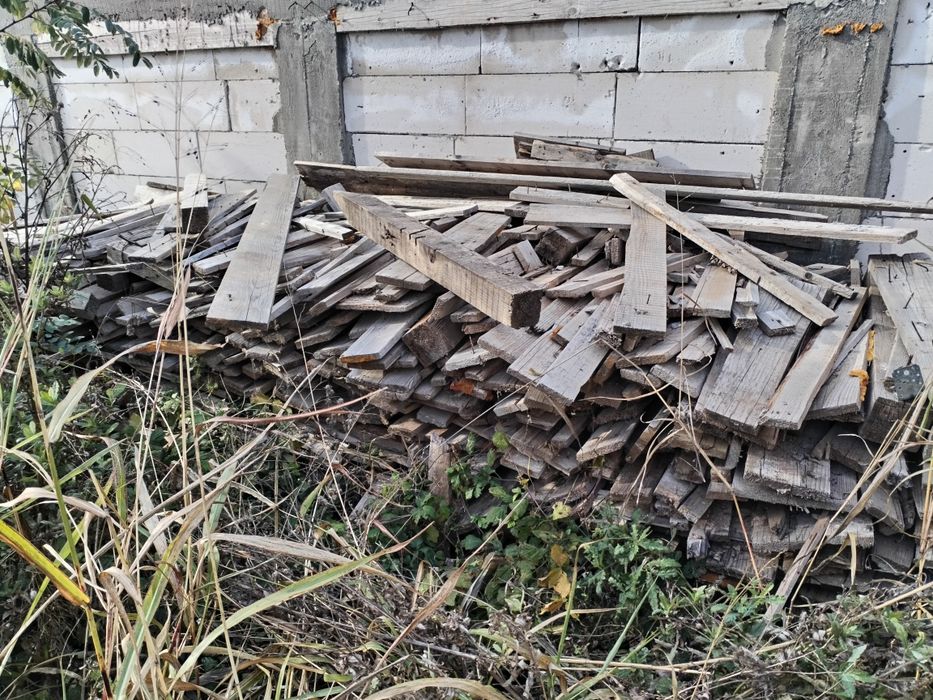 Lemne de foc de la constructii