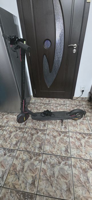 Trotineta Electrica Xiaomi Mi Pro 2 – Anvelope Pline (Fara Pene) + Incarcator