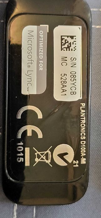 Plantronics BT300 Dongle si Plantronics D100A-M Dongle