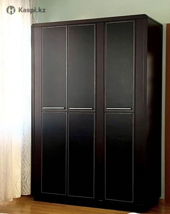 Продам спальный гарнитур