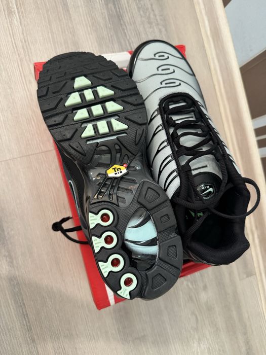 Обувки Nike Air Max Plus Tn