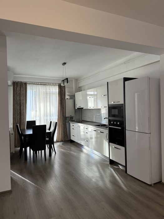 Apartament 2 camere de închiriat