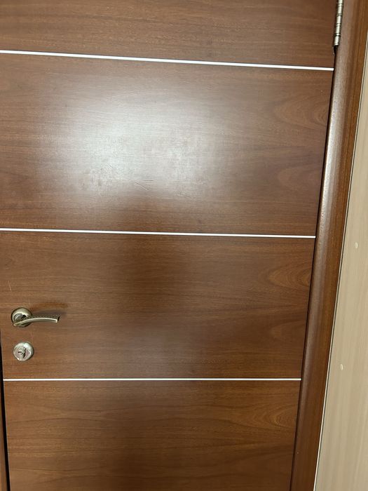 Продам межкомнатные двери