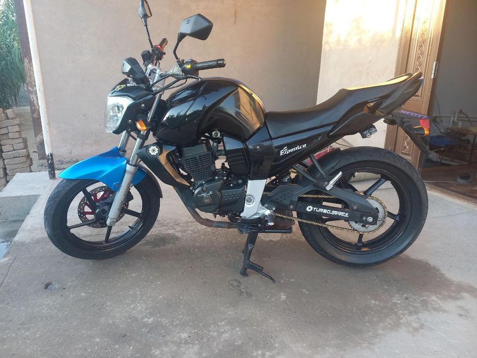 Mototsikl Turbo star