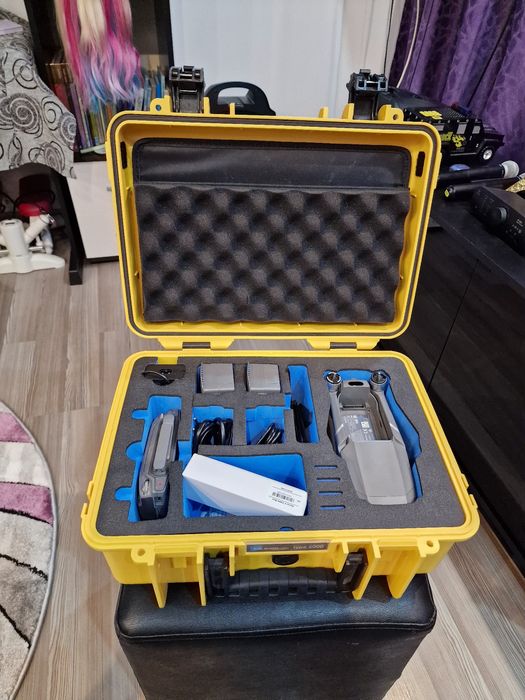 Dji Mavic 2 Zoom ca noua impecabila 2 baterii cutie profesionala