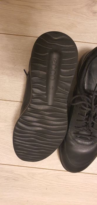 Продам мужскую обувь ECCO