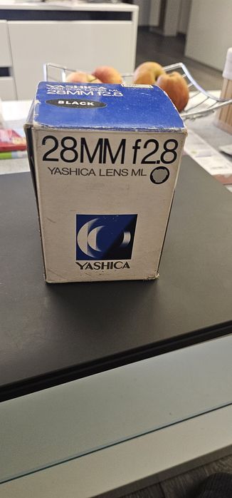Yashica обектив 28MMf 2.8